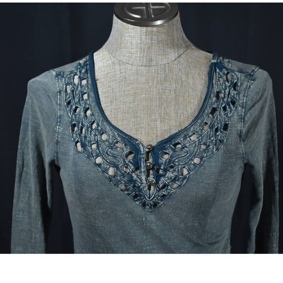 Free People Green Acid Wash V-Neck Top - XS - Picture 2 of 5